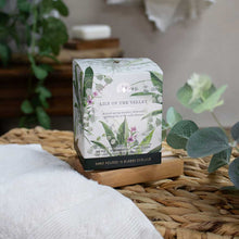 Afbeelding in Gallery-weergave laden, The English Soap Company - Heritage Lily of the Valley

