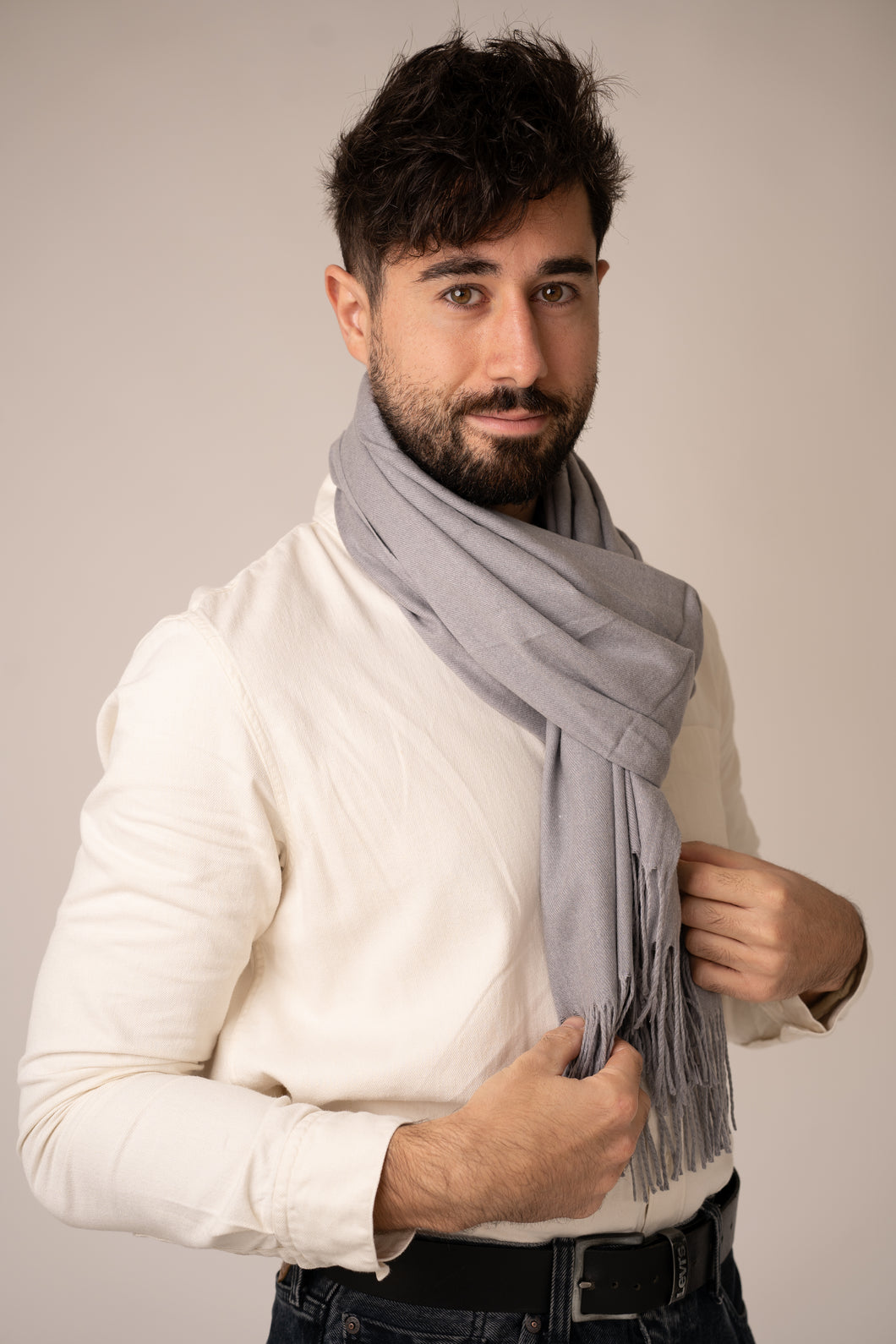Mannensjaal grijs