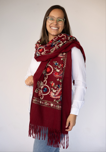 Warm bordeaux sjaal met borduring