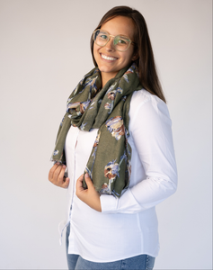 Khaki met bloemen