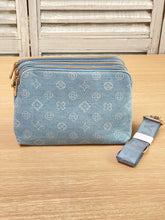 Afbeelding in Gallery-weergave laden, Handtas jeansstof licht - 3 ritsen

