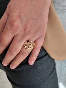 Goud met 4 rosé steentjes