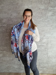 Sjaal blauw bloemen motief